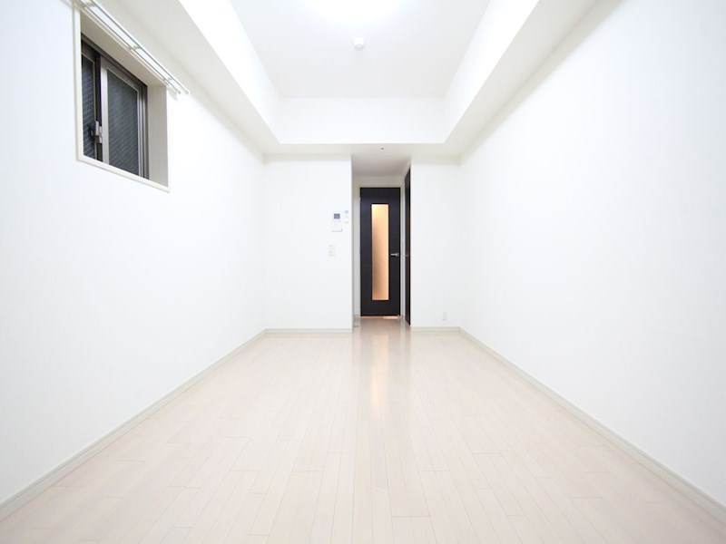 居室・リビング　洋室8.8帖　クローゼット付（収納充実してます）