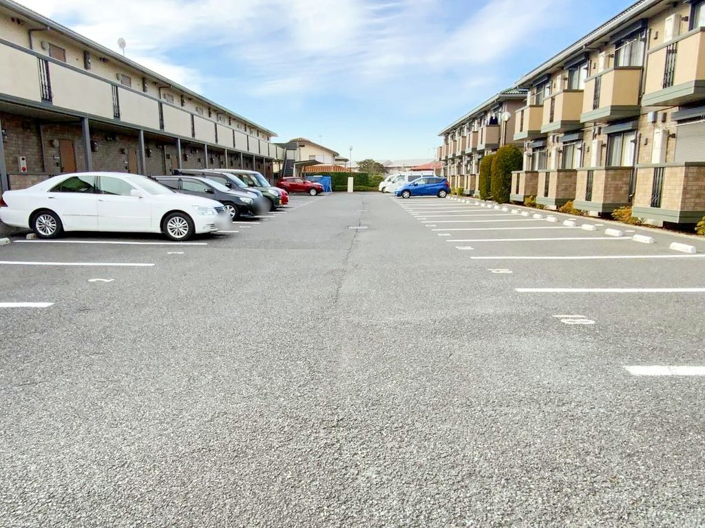 駐車場　駐車場