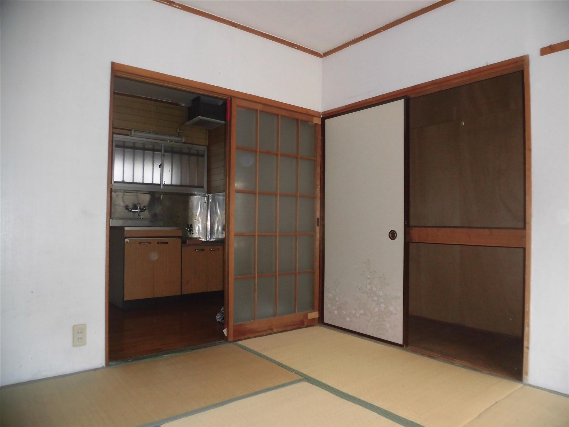 平井ハイツの居間写真