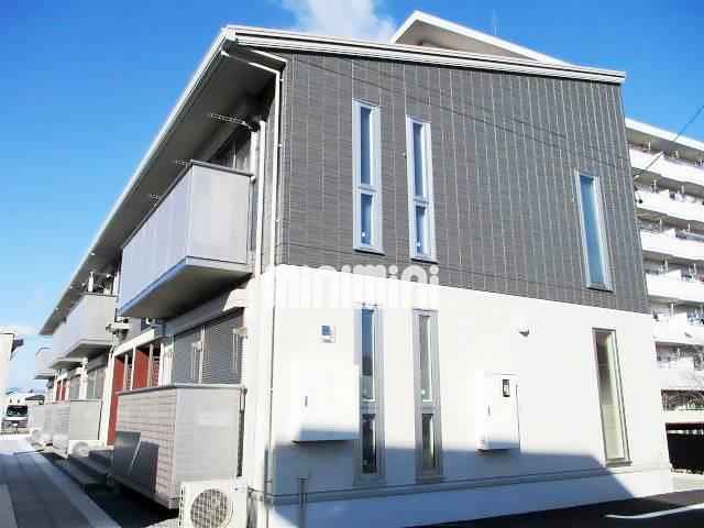 建物外観　２階建てコーポ