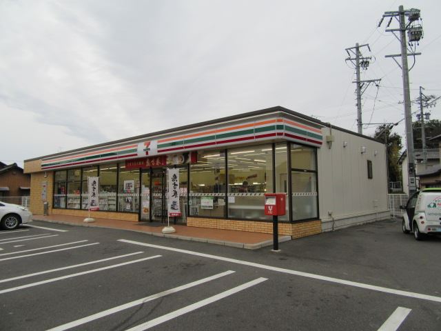 コンビニ　セブンイレブン（コンビニ）まで960m