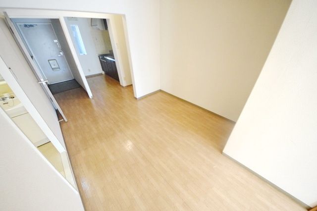 居室・リビング　別号室の写真