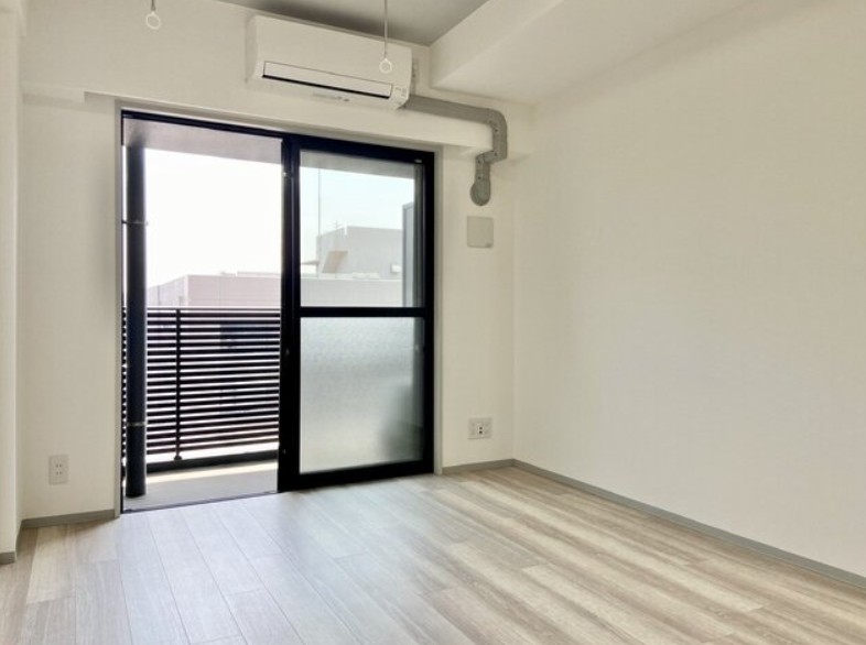 居室・リビング　★8帖の広々居室スペース★