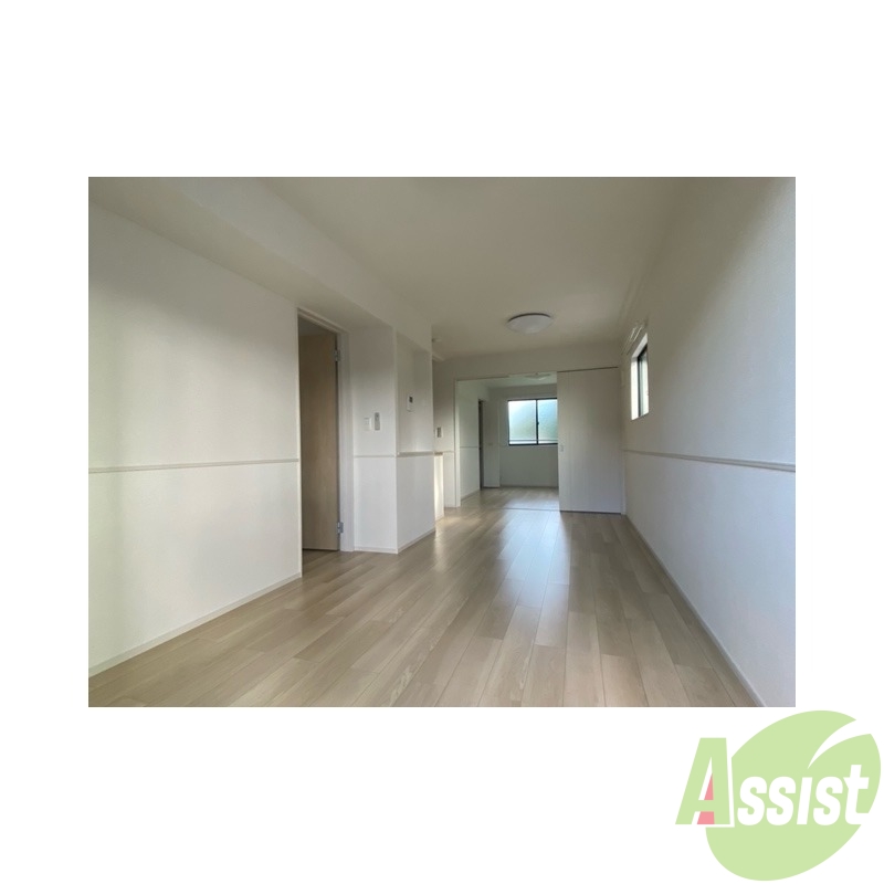 居室・リビング　リビングはこちら、南向きで陽当り良好なお部屋