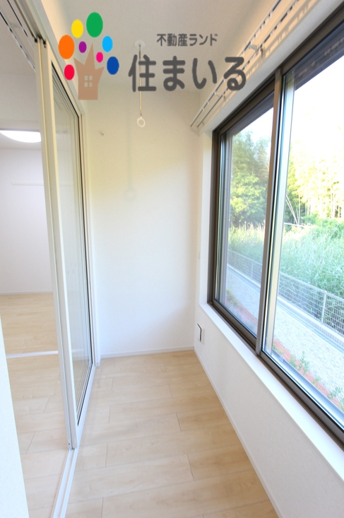 バルコニー　※写真は同型タイプとなります