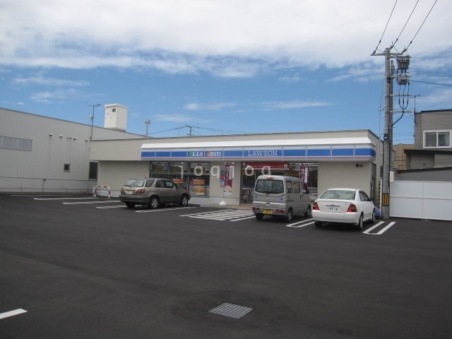 コンビニ　ローソン旭川亀吉店（コンビニ）まで756m