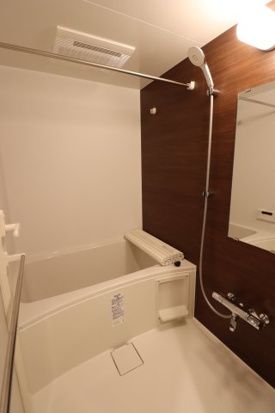 バス・シャワールーム　☆ゆったりくつろげるお風呂☆