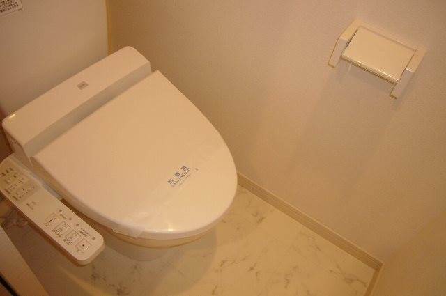 トイレ　別号室