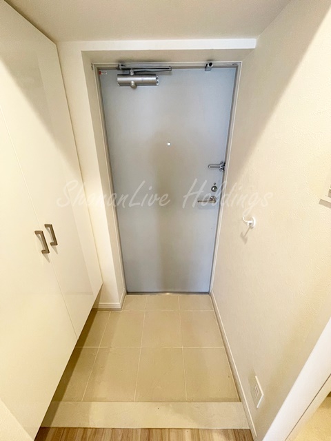 玄関　シューズボックス付きの玄関♪