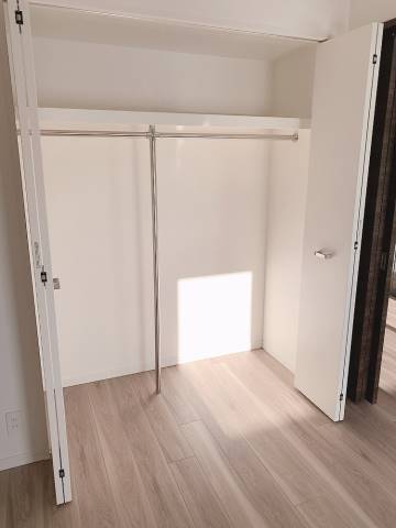 収納　ハンガーラック付きで楽々収納♪