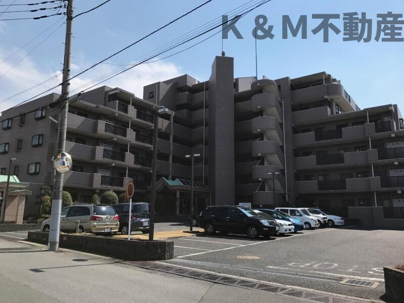 建物外観　外観は落ち着いています