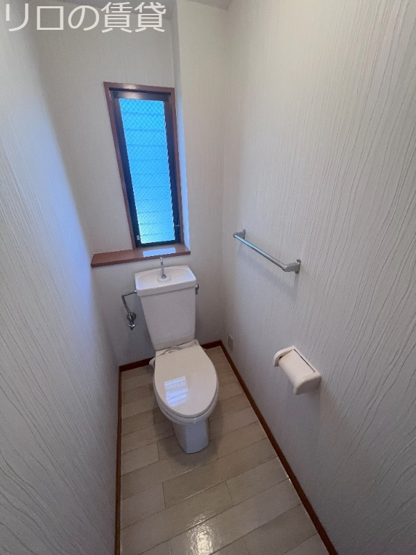 トイレ　別部屋参照