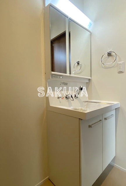 洗面設備　身支度に便利な洗面台♪