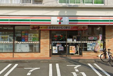コンビニ　セブン-イレブン 横浜戸塚上倉田店（コンビニ）まで379m