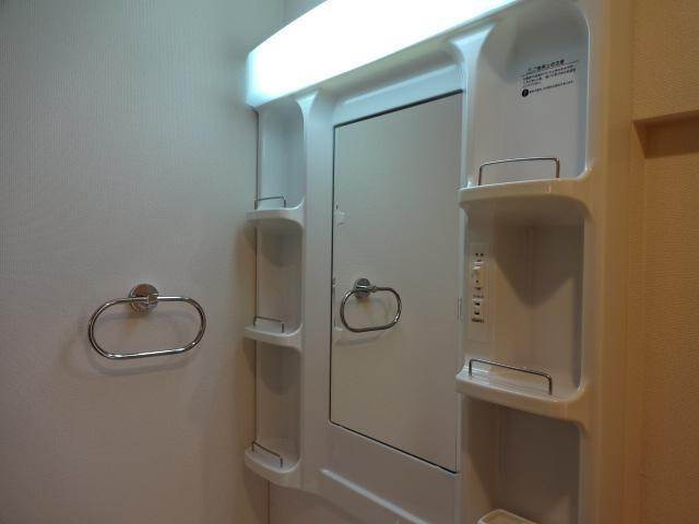 洗面設備　クレストＶの洗面台