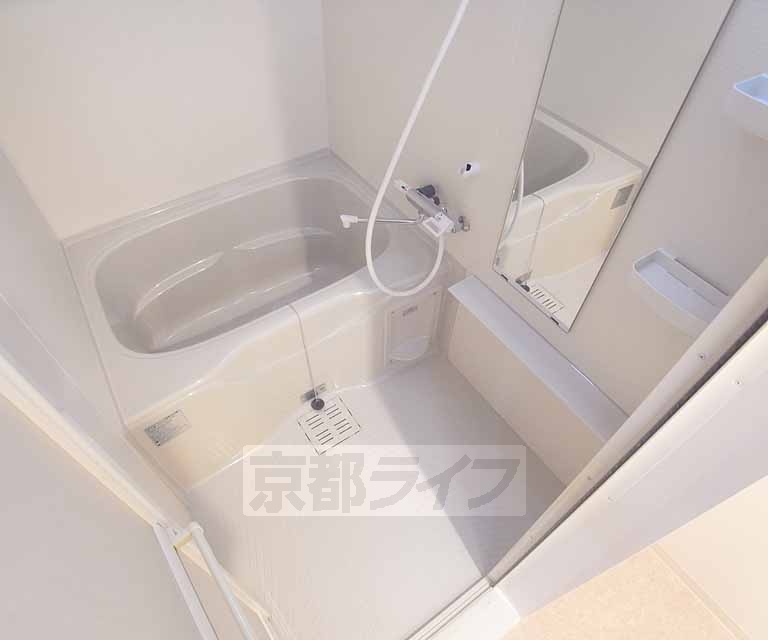 バス・シャワールーム　清潔感のある水周りです。