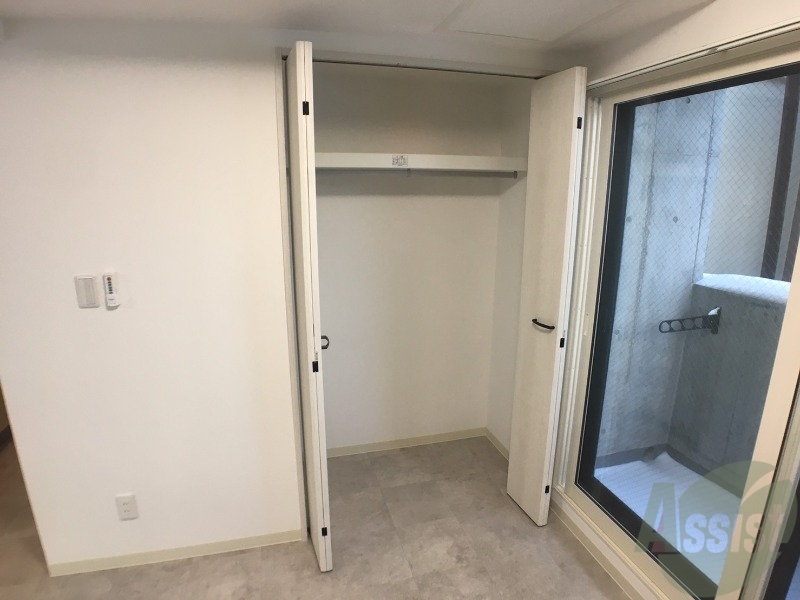 収納　寝室の収納です。部屋がすっきり片付きます。