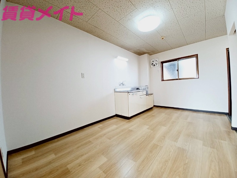 居室・リビング　同タイプの部屋写真です