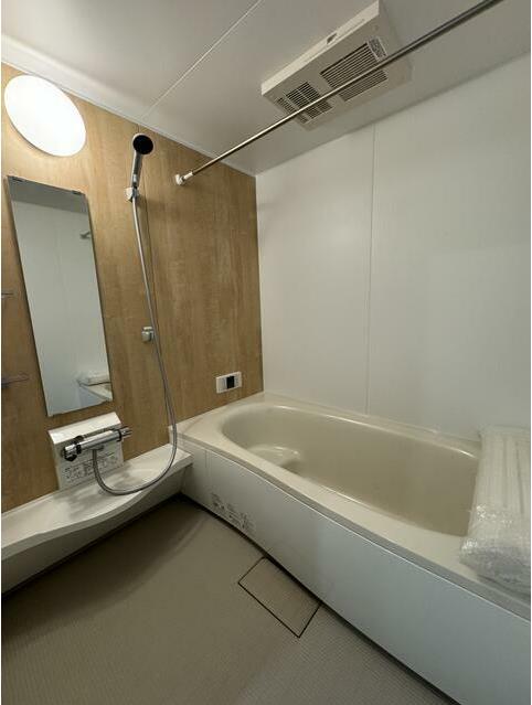 バス・シャワールーム　ご家族や長時間入浴に便利な追い炊き機能付きです♪