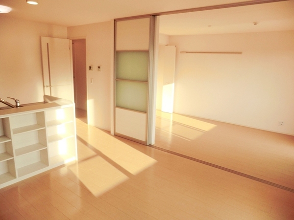 居室・リビング　エアコン付きで初期費用を抑えたい方にもおすすめです。