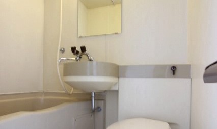 洗面設備　同物件別号室のものです。