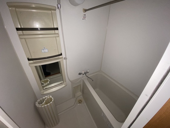 バス・シャワールーム　※別部屋の写真です