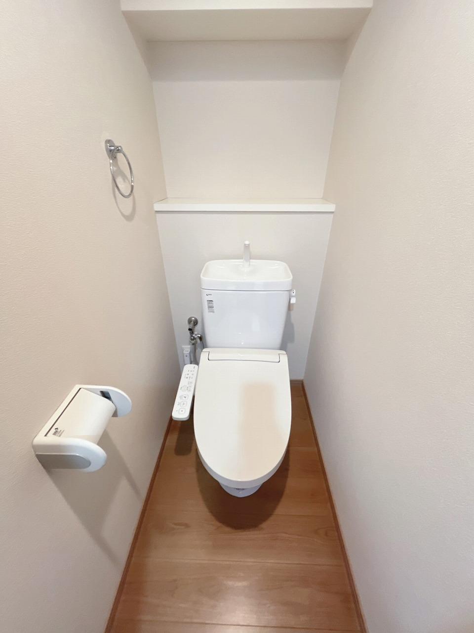 トイレ　ウォシュレット完備