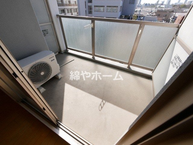 バルコニー　陽当たり良好なバルコニーです