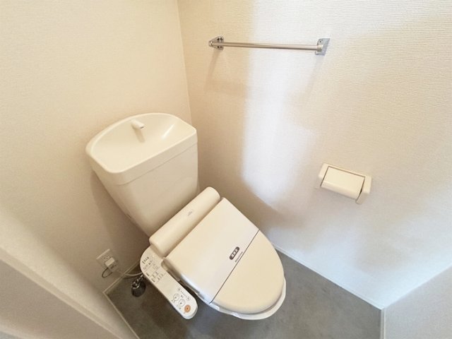 トイレ　落ち着いたトイレです