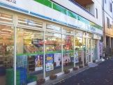コンビニ　ファミリーマート荒川東尾久店（コンビニ）まで387m