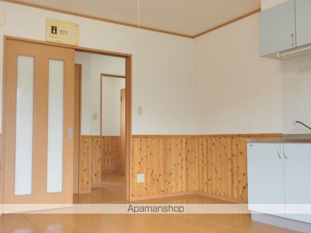 蓼池マンションルビィの居間写真