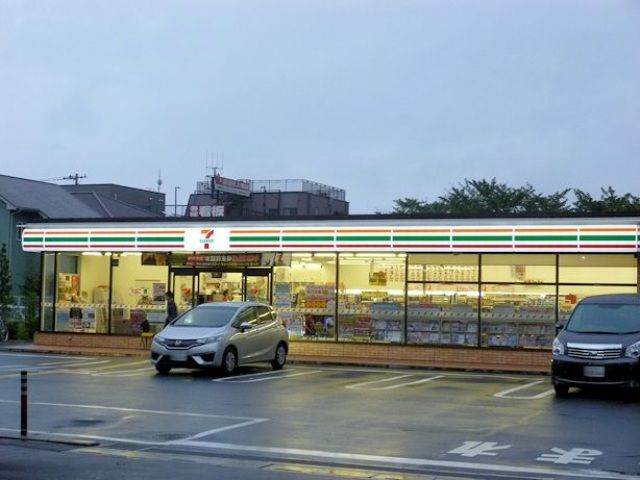 コンビニ　セブンイレブンさいたま本町西5丁目店（コンビニ）まで150m