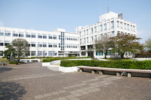 大学・短大　横浜商科大学（大学・短大）まで527m