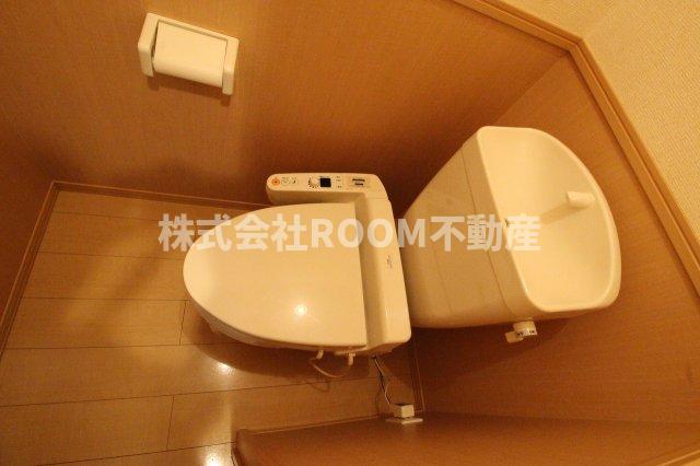 トイレ　清潔感のあるトイレです