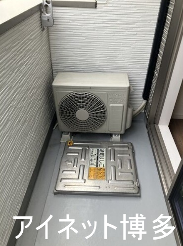 バルコニー　天気のいい日はこちらで洗濯物を干せます