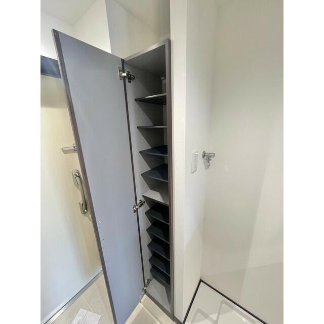 玄関　※他の号室の参考写真です?