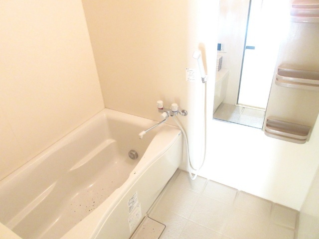 バス・シャワールーム　同タイプの他のお部屋