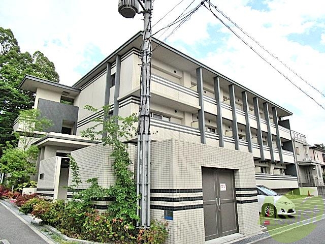 建物外観　豊中市服部南町「Ｃａｓａ　Ｖｅｒｄｅ」