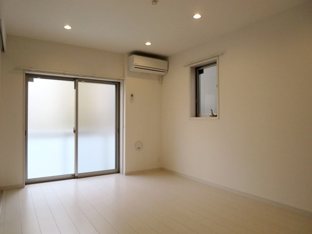居室・リビング　7.6帖のお部屋です♪