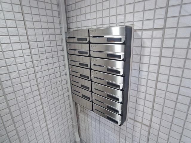 エントランス　♪集合ポスト！♪