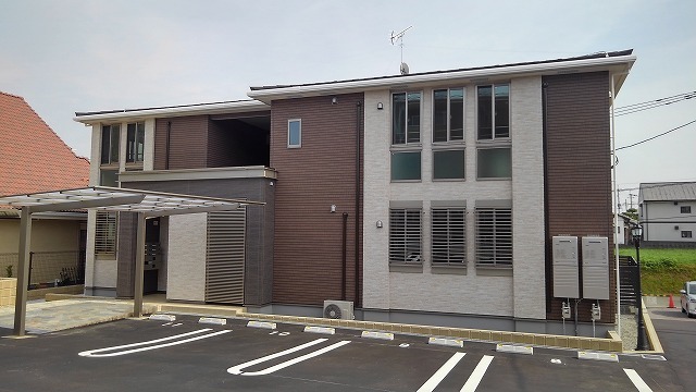 建物外観　落ち着いた雰囲気の外観です