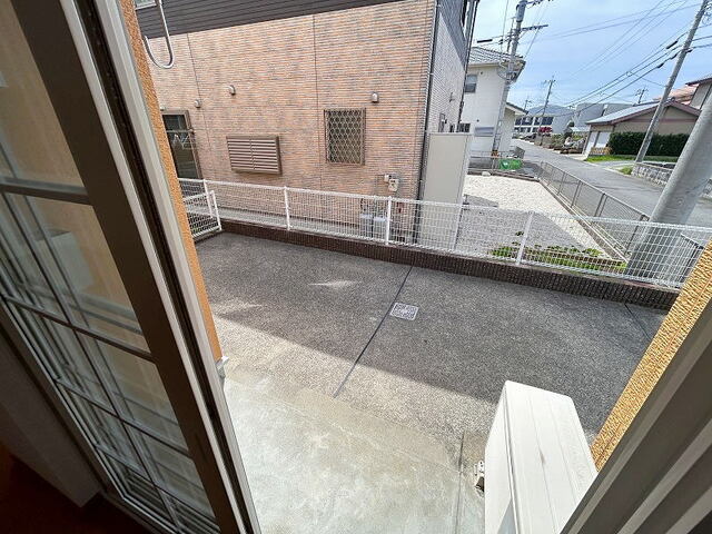 庭　テラスつき専用庭