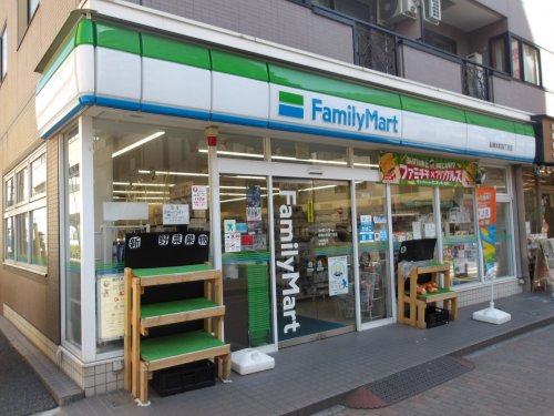 コンビニ　ファミリーマート 船橋本町四丁目店（コンビニ）まで212m
