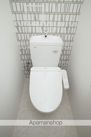 地下鉄堺筋線 天神橋筋六丁目駅 徒歩4分 10階建 築6年のトイレ写真