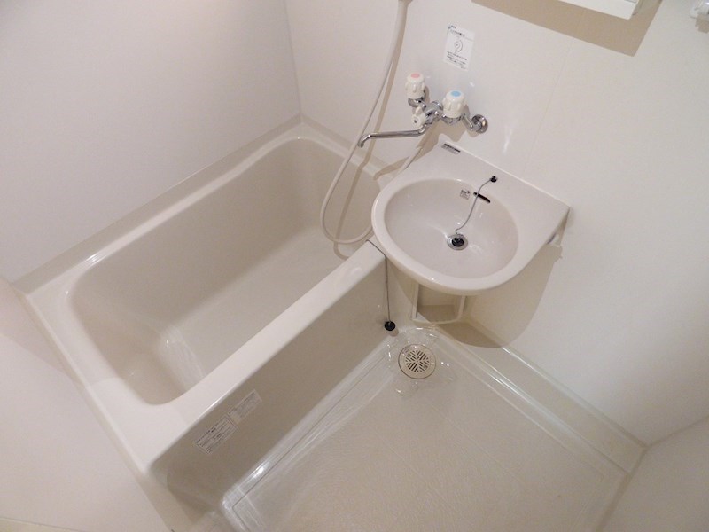 バス・シャワールーム　別部屋参考写真