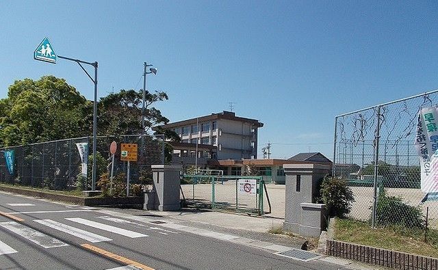 小学校　箕田小学校（小学校）まで1000m