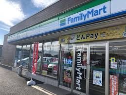 コンビニ　ファミリーマート 下妻下木戸店（コンビニ）まで566m