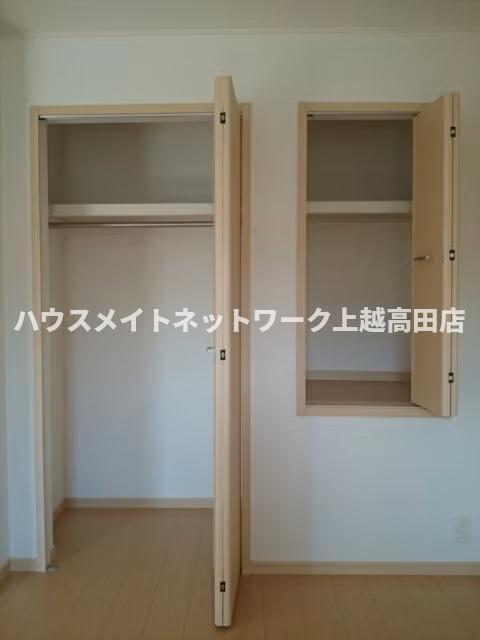 収納　クローゼット