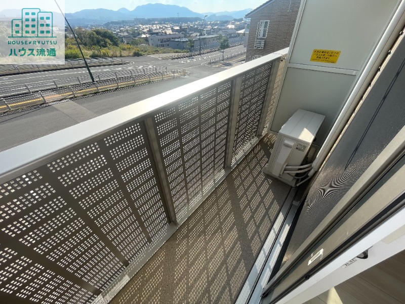 バルコニー　※別号室の反転タイプになります※