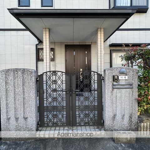 草津市草津一丁目貸家の外観写真